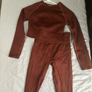 Workout set  FLASH SALE $15